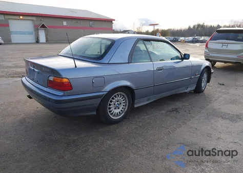 1995 BMW 325 Ic z USA, uszkodzony, nr VIN WBABJ5329SJC83026